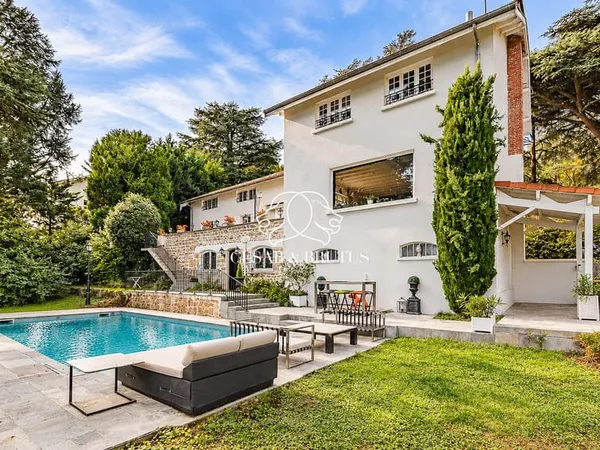 Maison et villa de prestige Vente Saint-Cyr-au-Mont-d'Or 10p 325m² 2288000€