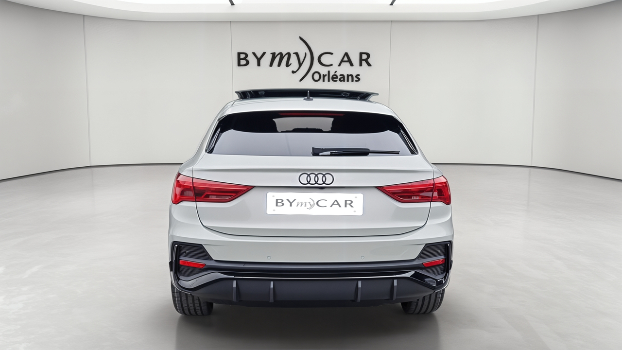 Audi Q3 Sportback 35 TFSI 150 ch S tronic 7 — photo 4