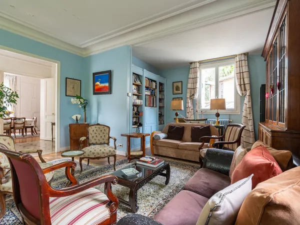 Maison Le Vésinet - 191 m² - 9 pièces