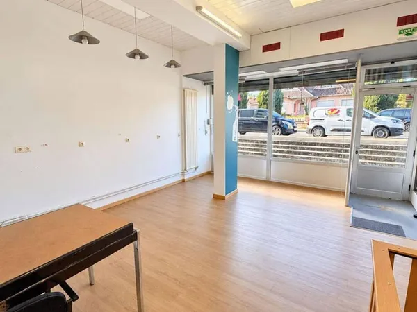 Boutique 1 pièce 55 m²