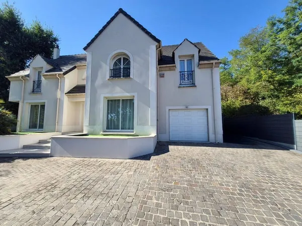 Villa 6 pièces 172 m²