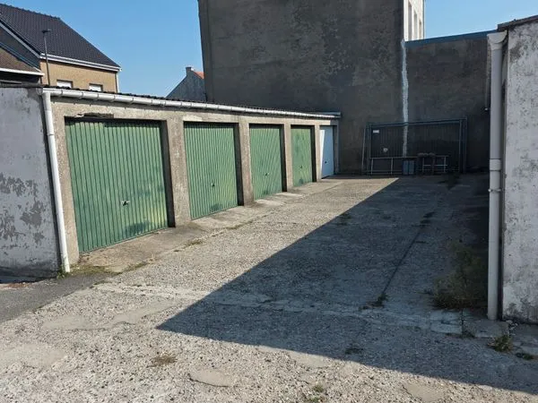 Lots de 10 garages