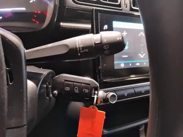 Citroën C3 puretech 83 s&amp;s bvm5 shine — photo 18