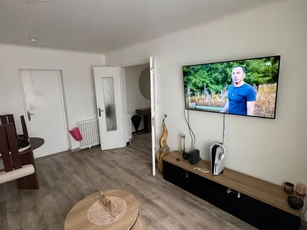 F3 appartement dans maison Marchon