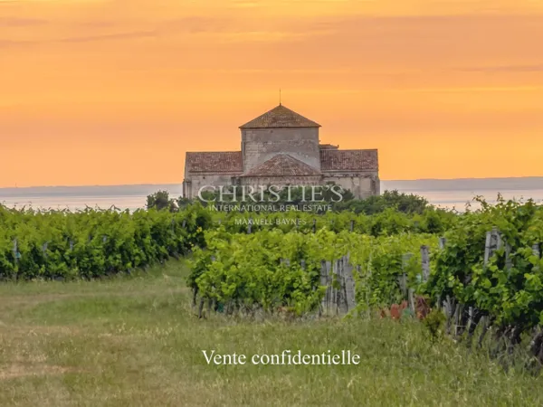 Propriété de prestige entre terre et mer