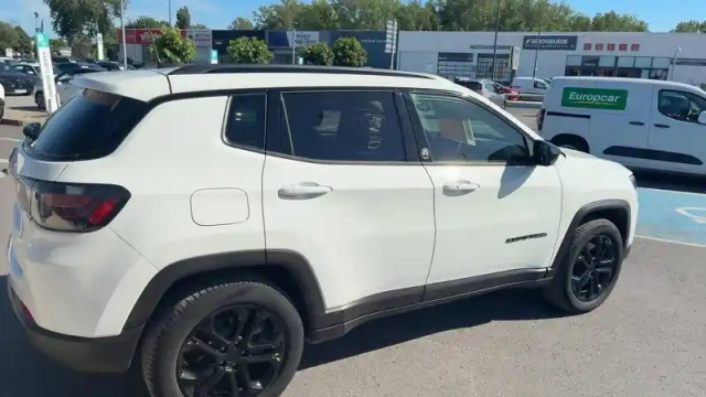 Jeep Compass 1.3 phev t4 190 ch 4xe eawd — photo 5