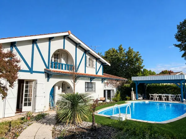 Maison 8 pièces 188 m²
