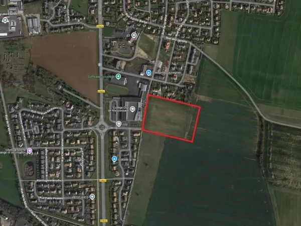 Terrain 575 m²