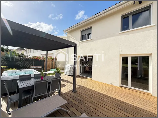 Eysines secteur Migron - Golf Bordelais - Maison de ville T5 - Terrain de 300 m2