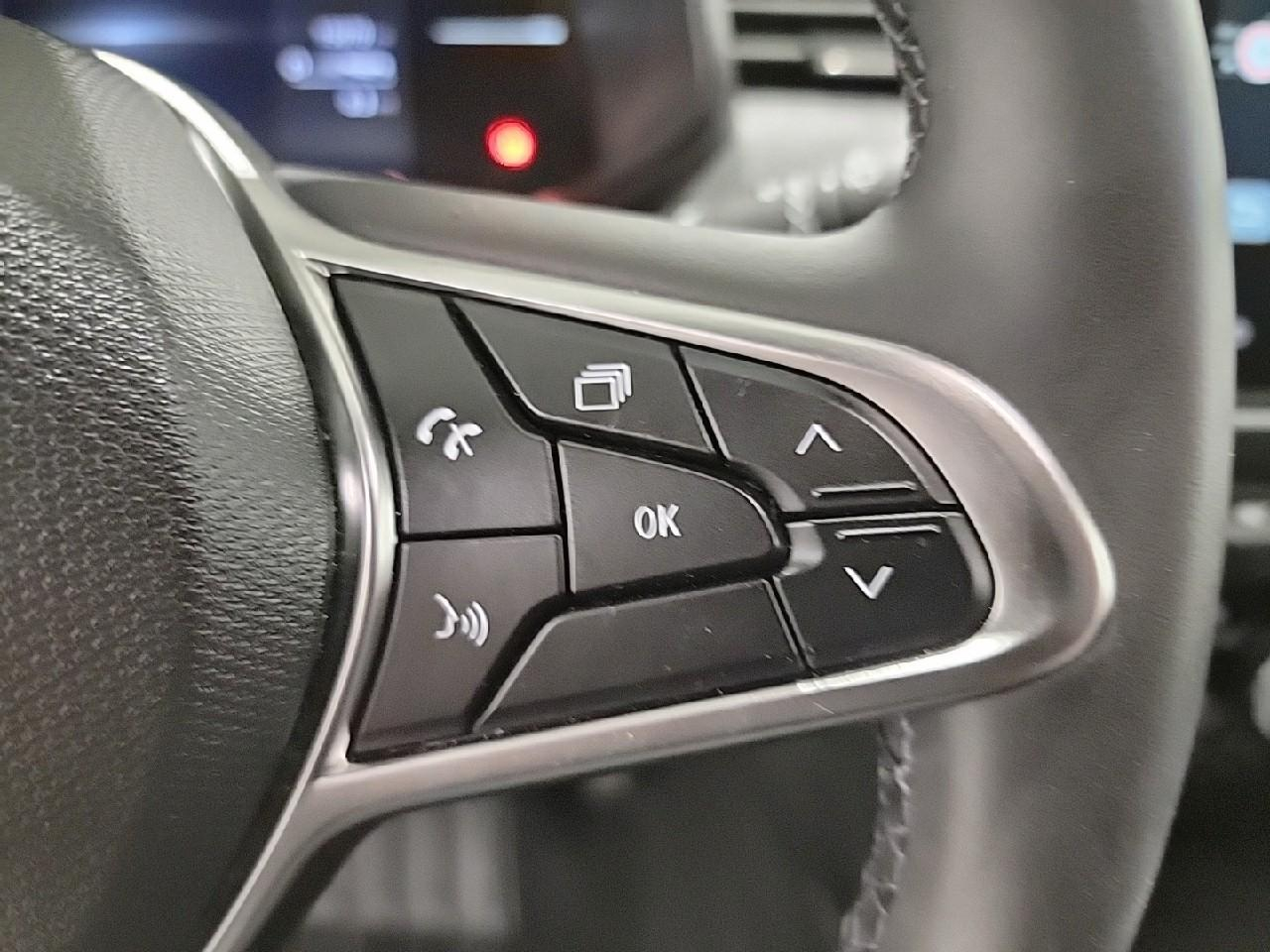 Renault Clio tce 90 ch gsr2 techno — photo 17