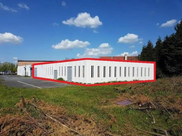 Local commercial 448 m²