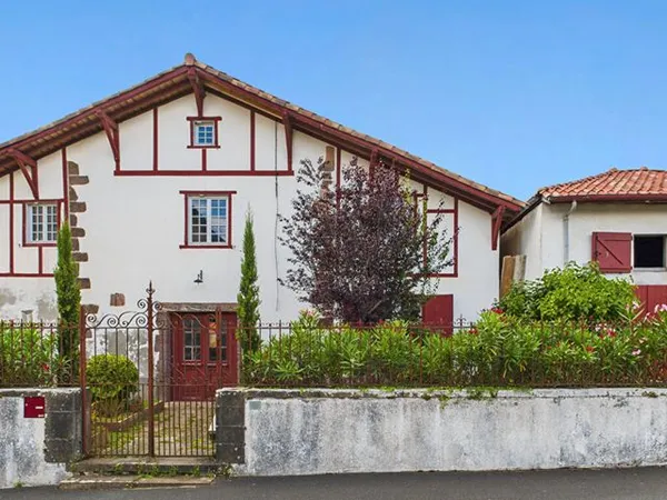 Maison 10 pièces 293 m²
