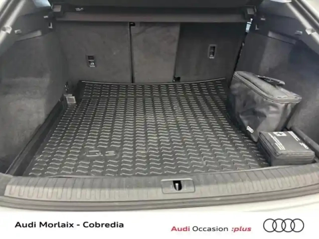Audi Q3 sportback 35 tdi 150ch advanced s tronic 7 — photo 9