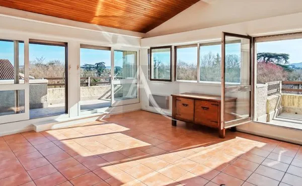Appartement 4 pièces et mezzanine de 90m2 avec terrasses