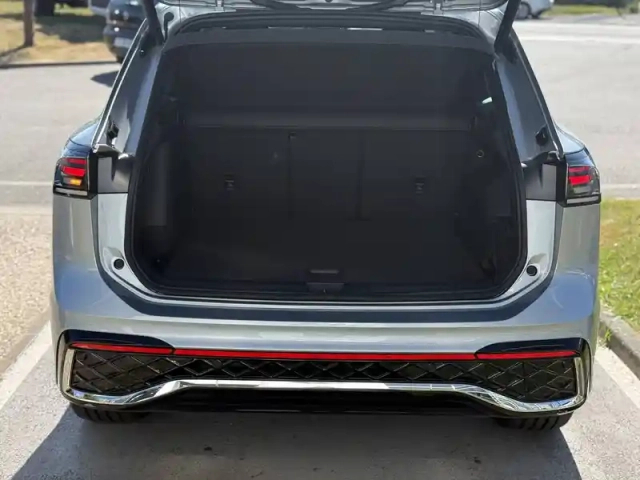 Volkswagen Tiguan 1.5 ehybrid 204ch dsg6 — photo 17