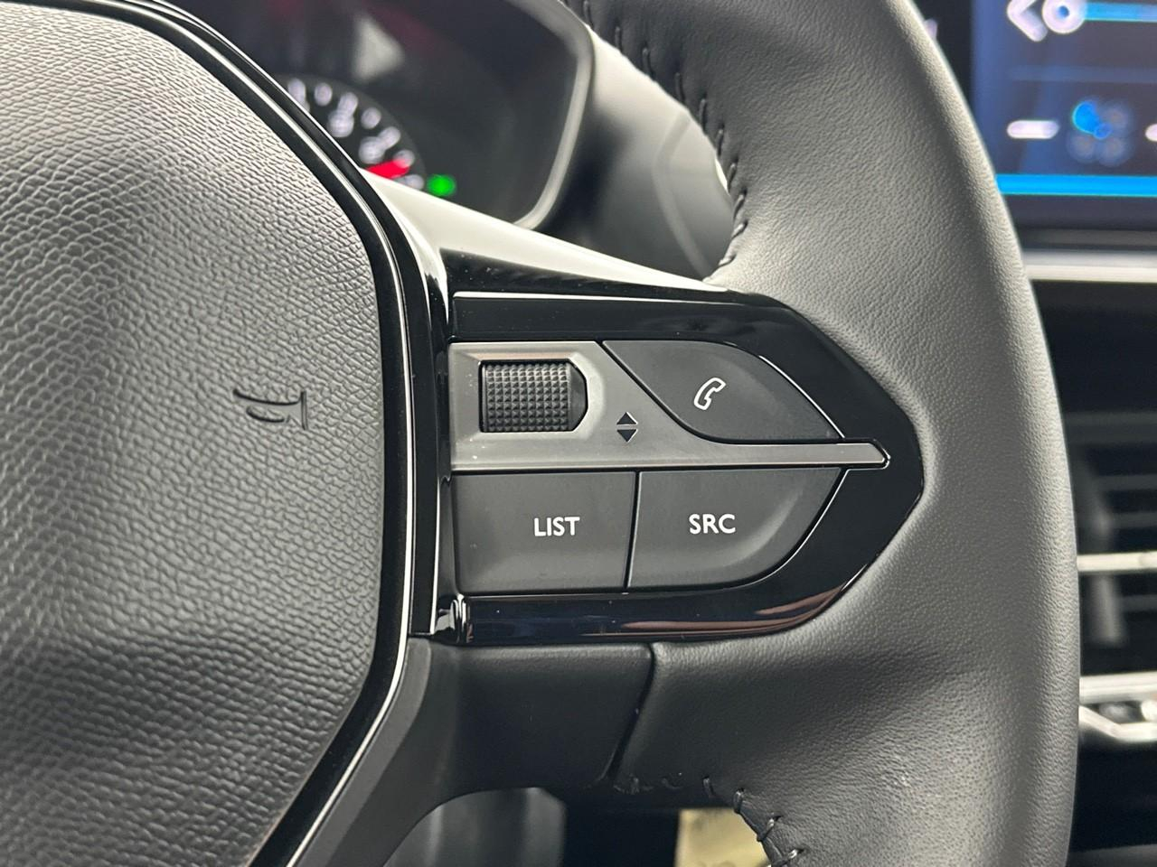 Peugeot 208 puretech 75 s&s bvm5 active — photo 19