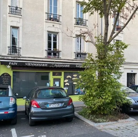 Murs de commerce à loués