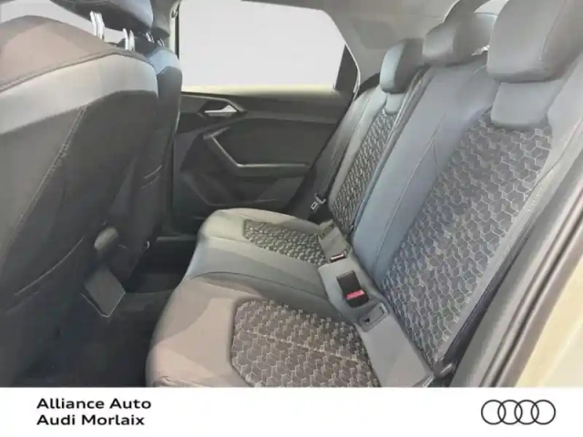Audi A1 sportback 30 tfsi 116ch design s tronic 7 — photo 8