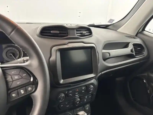 Jeep Renegade 1.3 turbo t4 190ch 4xe limited at6 — photo 11