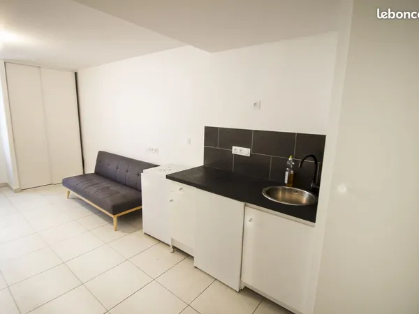 Location STUDIO GRAND LYON