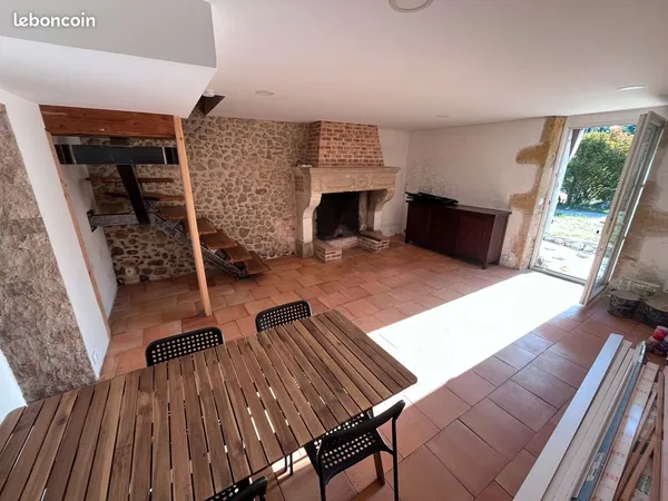 Maison pierre 52 m² - petit jardin - calme - Noaillan/Villandraut