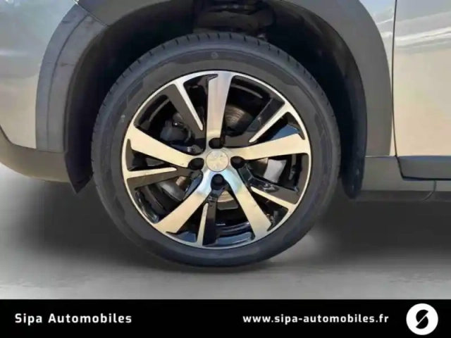 Peugeot 2008 puretech 110ch s&amp;s eat6 — photo 9