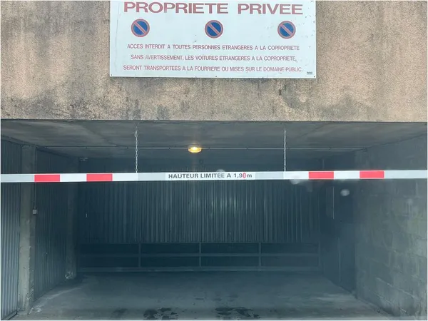 Stationnement Location Annecy   110€