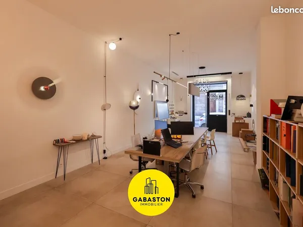 Local commercial 118 m² Marseille 6ème