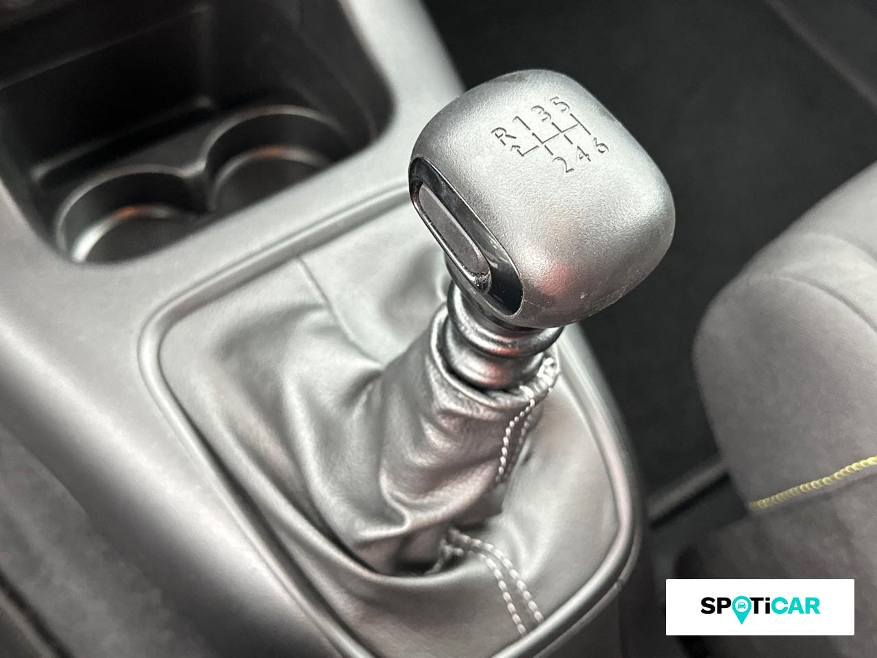 Citroën C3 1.2 puretech 110ch s&s feel pack 120-121g — photo 14