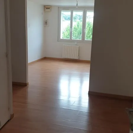 STUDIO A LOUER 27 m2