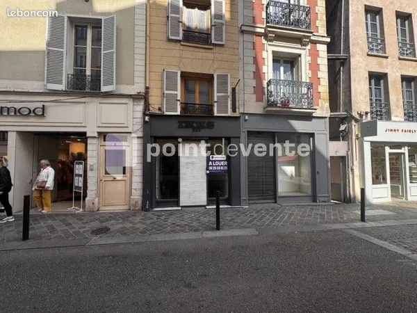 Local commercial 120 m²