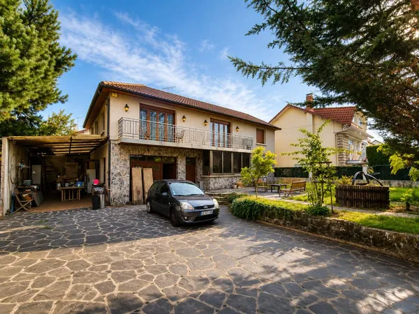 Maison de luxe 7 pièces 203 m²