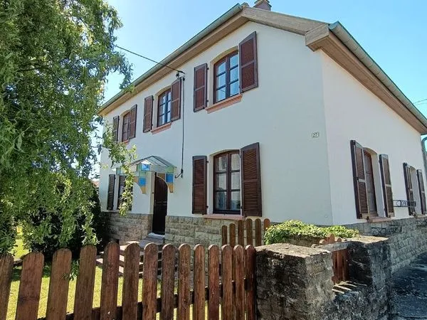 Propriété 5 pièces 130 m²