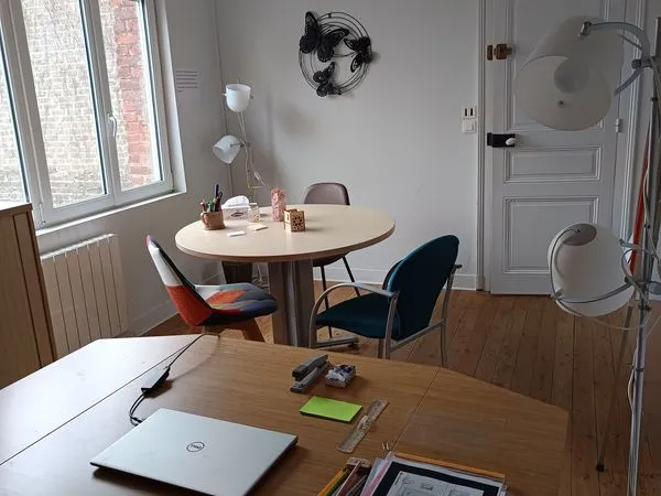 Bureaux proche gare, partagés, tout confort
