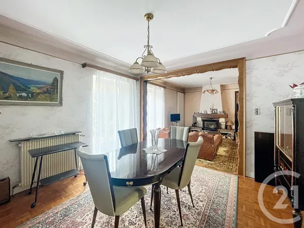 Maison 14 pièces 234 m²