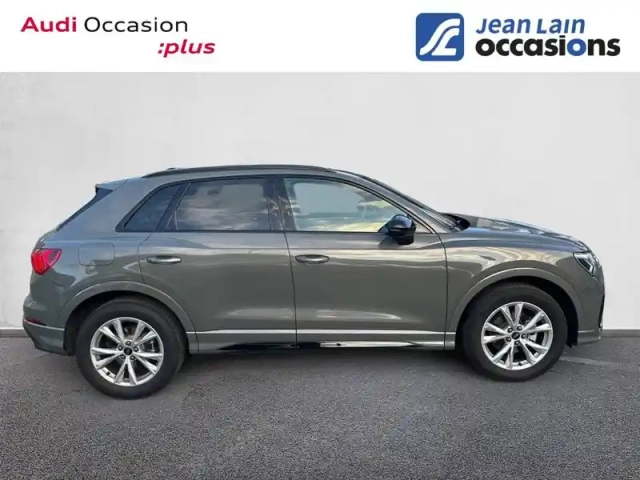 Audi Q3 35 tfsi 150 ch s tronic 7 — photo 4
