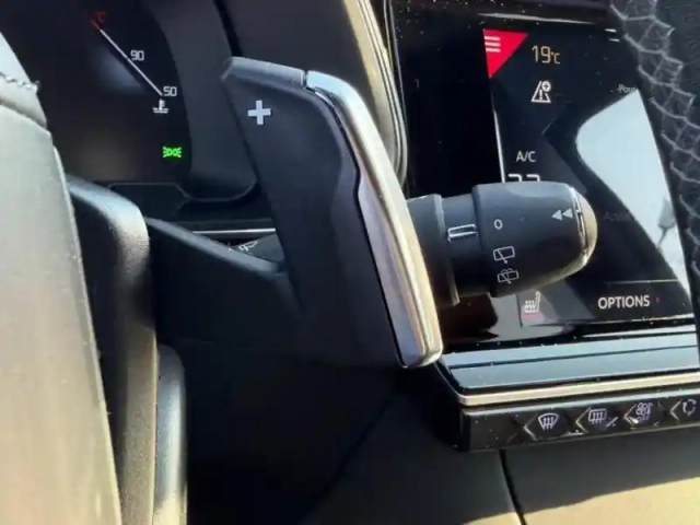 Ds Ds 7 crossback puretech 180ch grand chic automatique 9cv 119g — photo 12