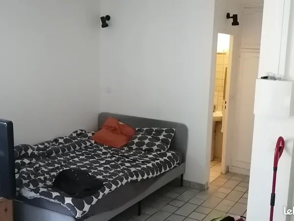Loue studio meublé 23 m²; 470 , Grenoble, Ile Verte