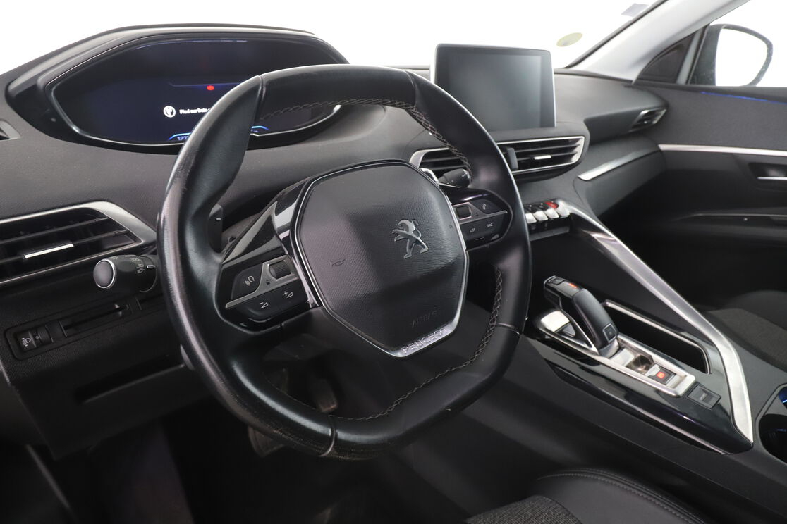 Peugeot 3008 1.5 Blue-HDi Allure EAT8 — photo 10