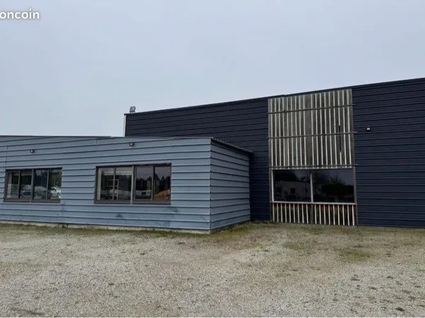 À vdr ou loc local commercial entrepôt 485m2 guipry messac