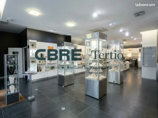 Local commercial 120 m² TOURS