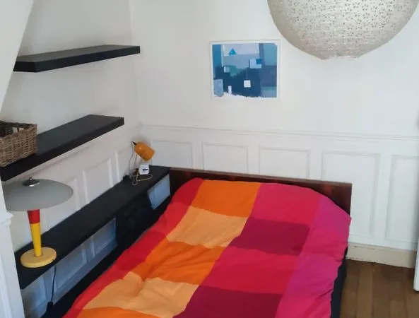 Location chambre chez l'habitant, meublée y compris cuisine équipée et salle d'eau
