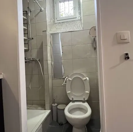 Studio 1 pièce 14 m²