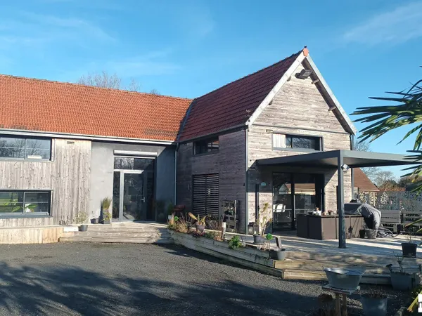 Doudelainville : Loft 145m², 2 Chb, 1840m²