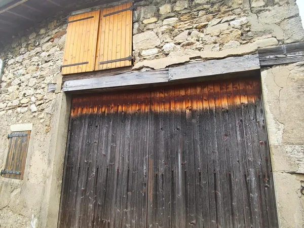 Local d’activité et entrepôt Vente Saint-Denis-en-Bugey 1p 46m² 52000€