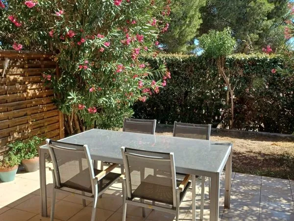APPARTEMENT T2 MEUBLE à louer à CARRO