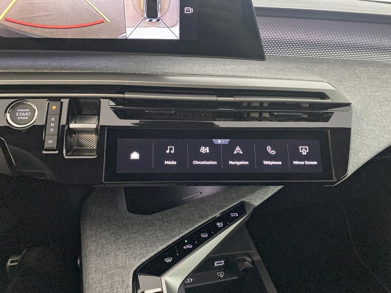 Peugeot 3008 hybrid 145 e-dcs6 gt — photo 17