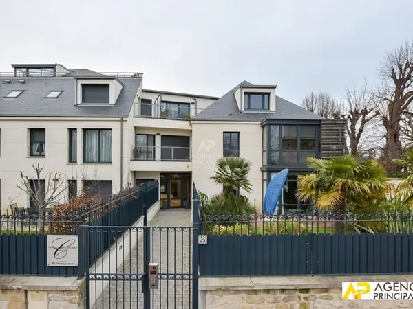 Appartement 5 pièce(s) 103 m2 6 Petit parc