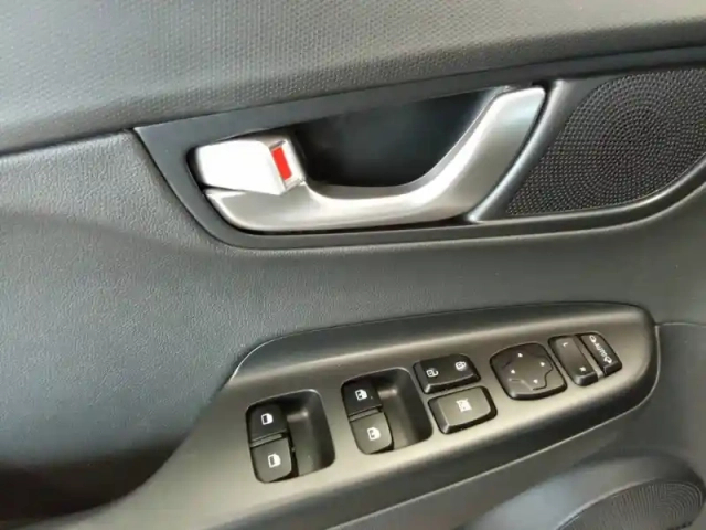 Hyundai Kona electrique 64 kwh - 204 ch — photo 23