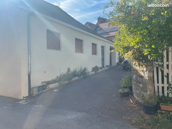 Encienne maison charmante dans un village Gredisans à 10kms de Dole Jura